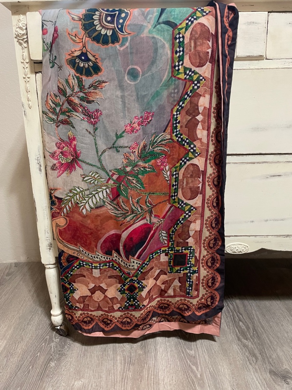 Decorative silk scarf featuring an intricate floral and paisley-inspired design - Picture 2 of 3